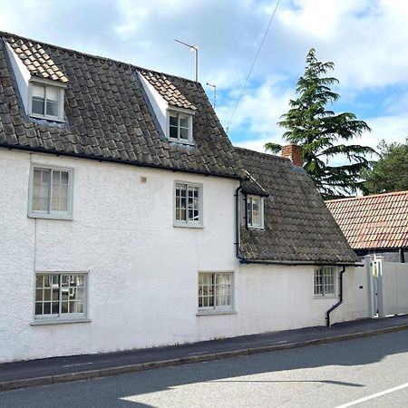 Elegant Oak Beamed House In Pretty Village - Cambridge Homehost Buckden  外观 照片