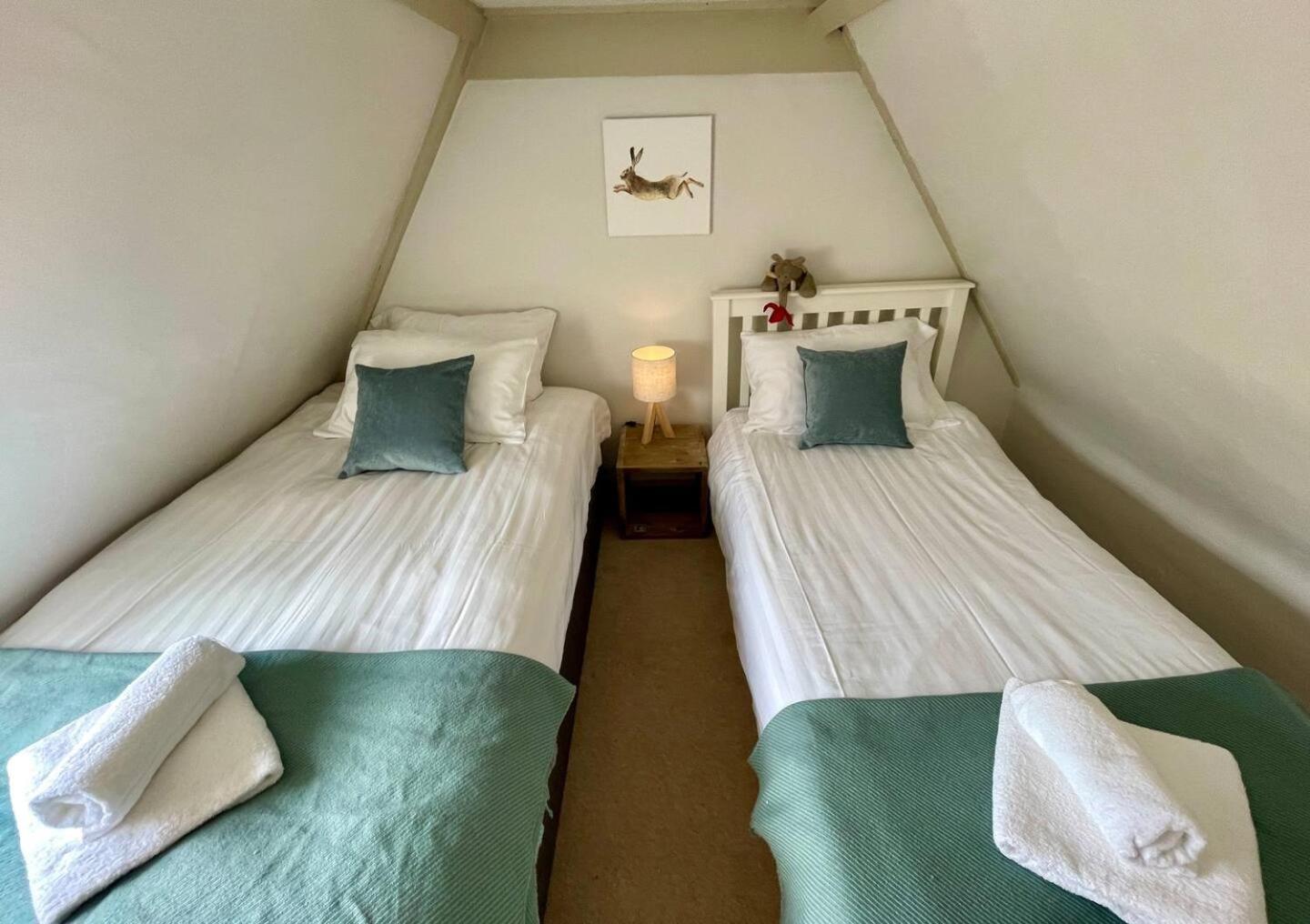 Elegant Oak Beamed House In Pretty Village - Cambridge Homehost Buckden  外观 照片