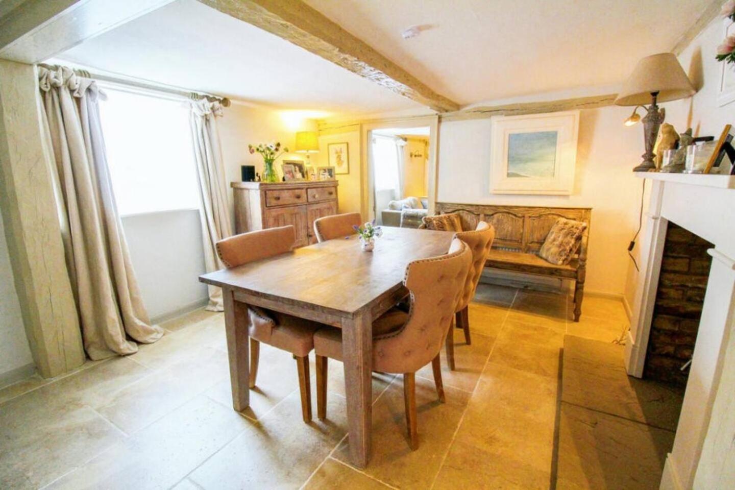 Elegant Oak Beamed House In Pretty Village - Cambridge Homehost Buckden  外观 照片